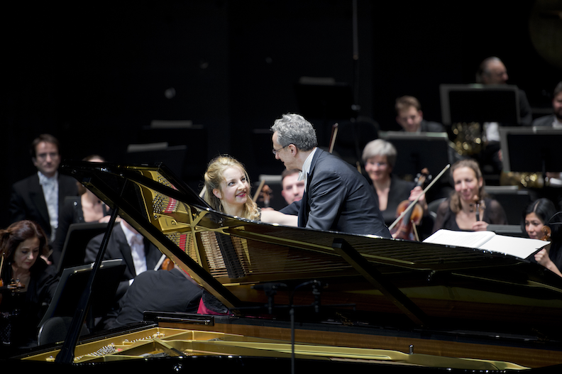 Fabio Luisi and Lise de la Salle at the Philharmonia Zurich (photo: Monika Rittershaus)